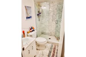 1905 N Ocean Blvd 8e Fort Lauderdale, FL 33305 - MLS#A11944306