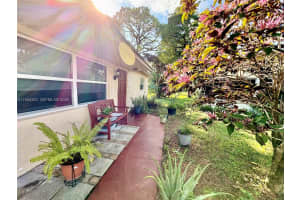 412 Sw Natura Ave Deerfield Beach, FL 33441 - MLS#A11944320