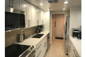 17890 W Dixie Hwy 210 North Miami Beach, FL 33160 - MLS#A11944336