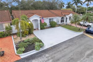 8255 Nw 186th St 1002 Hialeah, FL 33015 - MLS#A11944349