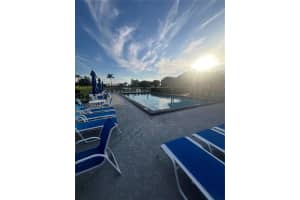 8900 Washington Blvd 402 Pembroke Pines, FL 33025 - MLS#A11944350