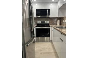 10023 Winding Lake Rd 101 Sunrise, FL 33351 - MLS#A11944370