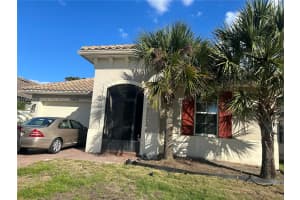 3855 Carrick Bend Dr Kissimmee, FL 34746 - MLS#A11944375