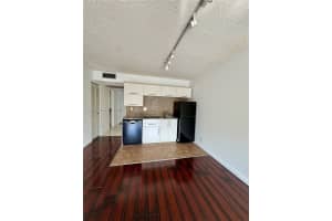 9330 Lagoon Pl 201 Davie, FL 33324 - MLS#A11944400