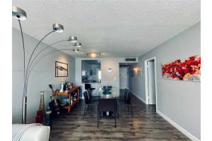 2300 Park Ln 201 Hollywood, FL 33021 - MLS#A11944402