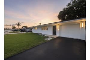 8600 Taft St Pembroke Pines, FL 33024 - MLS#A11944405