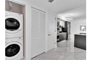 9821 E Bay Harbor Dr 302 Bay Harbor Islands, FL 33154 - MLS#A11944408