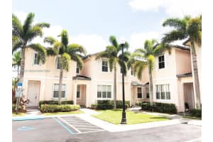 2884 Se 2 Dr, Homestead 2884 Se 2 Dr, Homestead