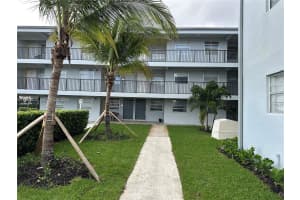 1100 Ne 1st Ct 112 Hallandale Beach, FL 33009 - MLS#A11944424