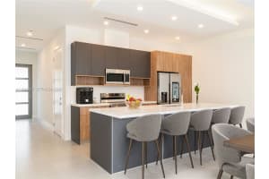 830 Sw 30th St Fort Lauderdale, FL 33315 - MLS#A11944434