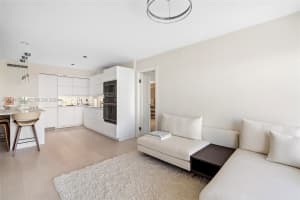 300 Diplomat Pkwy 811 Hallandale Beach, FL 33009 - MLS#A11944459