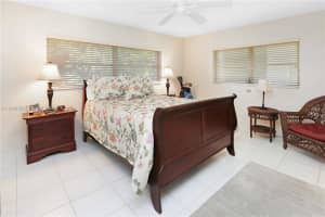 1425 Atlantic Shores Blvd 110 Hallandale Beach, FL 33009 - MLS#A11944500