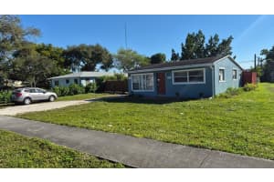 5730 Sw 26th St West Park, FL 33023 - MLS#A11944603