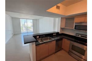 140 S Dixie Hwy 523 Hollywood, FL 33020 - MLS#A11944608