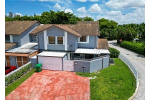 8093 Nw 99 Street 2252 Hialeah Gardens, FL 33016 - MLS#A11944729