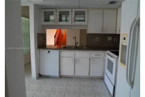 8093 Nw 99 Street 2252 Hialeah Gardens, FL 33016 - MLS#A11944729