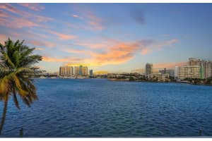 333 E Rivo Alto Dr Miami Beach, FL 33139 - MLS#A11944750