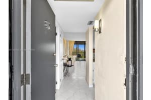 20400 W Country Club Dr 817 Aventura, FL 33180 - MLS#A11944753