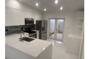 7539 Nw 173rd Ter Hialeah, FL 33015 - MLS#A11944772