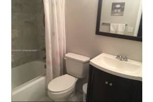 311 S Hollybrook Dr 202 Pembroke Pines, FL 33025 - MLS#A11944777