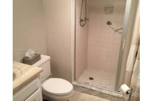 311 S Hollybrook Dr 202 Pembroke Pines, FL 33025 - MLS#A11944777