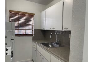 75 Fairway Dr 10w Miami Springs, FL 33166 - MLS#A11944793