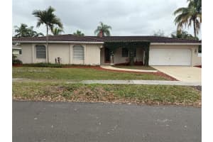 5940 Sw 18th St, Plantation