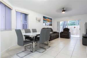 11600 Nw 50th Ter Doral, FL 33178 - MLS#A11944833