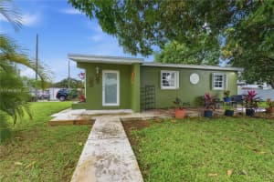 1901 Nw 153rd St Miami Gardens, FL 33054 - MLS#A11944834