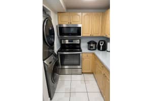 10090 Nw 80th Ct 1540 Hialeah Gardens, FL 33016 - MLS#A11944893