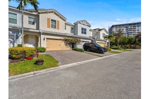 3953 Black Olive Ln Hollywood, FL 33021 - MLS#A11944903