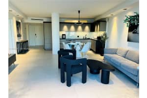 King Cole Condominium, 900 Bay Dr APT 410, Miami Beach, FL 33141, - MLS#A11944929