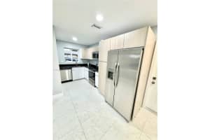 932 Nw 2nd St Fort Lauderdale, FL 33311 - MLS#A11944965