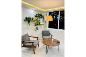 441 Ne 195th St 205, Miami