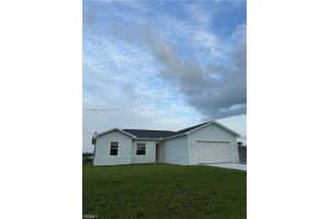 426 Mercedes Ct Lehigh Acres, FL 33972 - MLS#A11945018