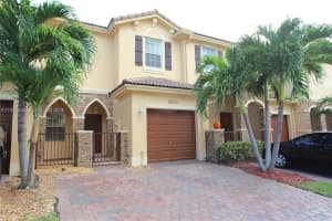 9274 Sw 220th Ter 9274 Cutler Bay, FL 33190 - MLS#A11945046