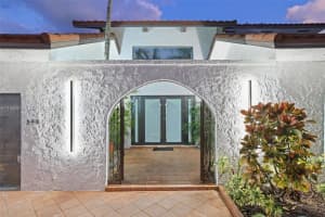 340 Se 13th Ave Pompano Beach, FL 33060 - MLS#A11945076