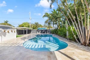 1627 Moffett St Hollywood, FL 33020 - MLS#A11945165