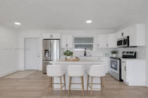 18505 Nw 23rd Ct Miami Gardens, FL 33056 - Off Market