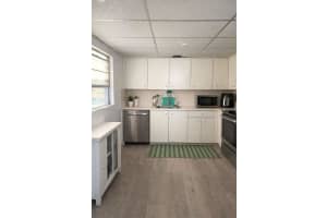400 Sw 134th Way 201f, Pembroke Pines