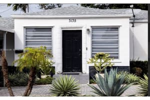 3135 Nw 18th St Miami, FL 33125 - MLS#A11945189