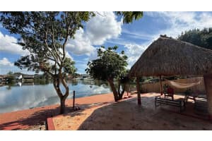 1001 Sw 98th Ave 00 Pembroke Pines, FL 33025 - MLS#A11945212