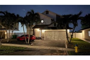 1001 Sw 98th Ave 00 Pembroke Pines, FL 33025 - MLS#A11945212