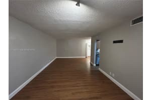 5979 Nw 29th Pl 5979 Sunrise, FL 33313 - MLS#A11945219