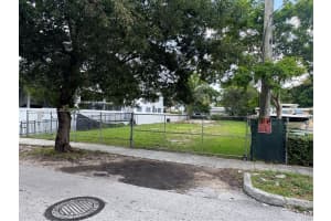 2720 Sw 17th St Miami, FL 33145 - MLS#A11945221