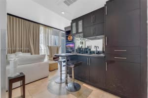 1437 Collins Ave Ph18 Miami Beach, FL 33139 - MLS#A11945223