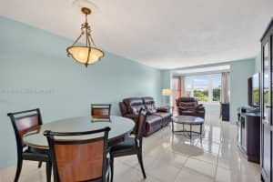 2801 Somerset Dr 408, Lauderdale Lakes
