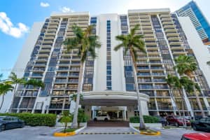 1450 Brickell Bay Dr 615 Miami, FL 33131 - MLS#A11945266