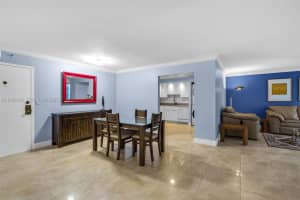 1450 Brickell Bay Dr 615 Miami, FL 33131 - MLS#A11945266