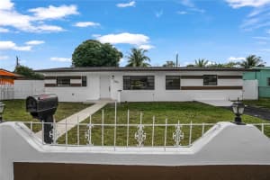 3960 Nw 171st St Miami Gardens, FL 33055 - MLS#A11945290